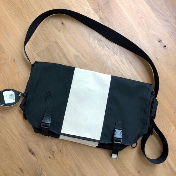 Timbuk2 Other - Timbuk2 limited edition messenger bag NWT
